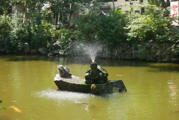 伊弉諾神宮の{uncategorized: "未分類", other: "その他", undefined: "問題あり", building: "その他建物", grave: "お墓", sacred_gate: "鳥居", guardian: "狛犬", statue: "像", buddha: "仏像", history: "歴史", nature: "自然", garden: "庭園", animal: "動物", pagoda: "塔", temizu: "手水舎", mountain_gate: "山門・神門", sanctuary: "本殿・本堂", subordinate: "末社・摂社", art: "芸術", scenery: "景色", jizo: "地蔵", ema: "絵馬", goshuin: "御朱印", omikuji: "おみくじ", items: "授与品その他", amulet: "お守り", goshuincho: "御朱印帳", eats: "食事", festival: "お祭り", votive_dance: "神楽", shichigosan: "七五三参", wedding: "結婚式", experience: "体験その他", initially: "初詣", around: "周辺", anti_infection: "感染症対策"}