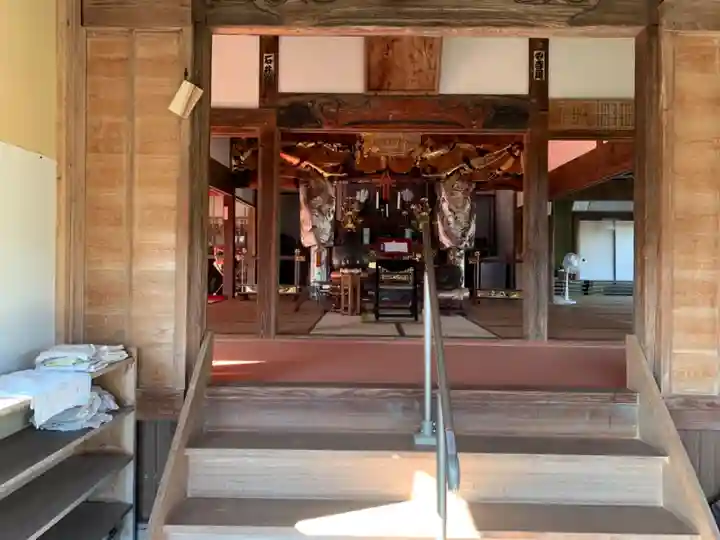 長泉寺の本殿・本堂