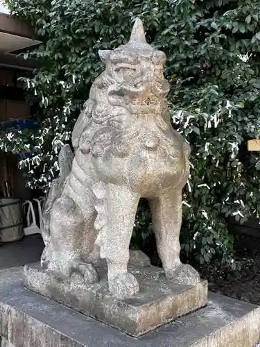 大鳥神社の狛犬