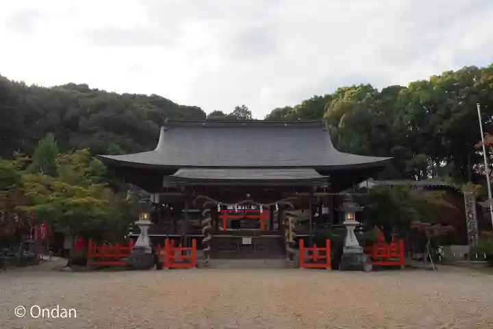 龍田大社の本殿・本堂