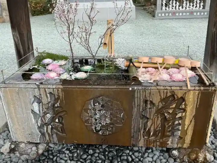 成田山川越別院の{uncategorized: "未分類", other: "その他", undefined: "問題あり", building: "その他建物", grave: "お墓", sacred_gate: "鳥居", guardian: "狛犬", statue: "像", buddha: "仏像", history: "歴史", nature: "自然", garden: "庭園", animal: "動物", pagoda: "塔", temizu: "手水舎", mountain_gate: "山門・神門", sanctuary: "本殿・本堂", subordinate: "末社・摂社", art: "芸術", scenery: "景色", jizo: "地蔵", ema: "絵馬", goshuin: "御朱印", omikuji: "おみくじ", items: "授与品その他", amulet: "お守り", goshuincho: "御朱印帳", eats: "食事", festival: "お祭り", votive_dance: "神楽", shichigosan: "七五三参", wedding: "結婚式", experience: "体験その他", initially: "初詣", around: "周辺", anti_infection: "感染症対策"}