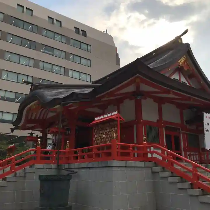 花園神社の本殿・本堂