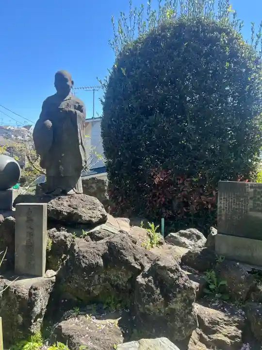 長福寺の{uncategorized: "未分類", other: "その他", undefined: "問題あり", building: "その他建物", grave: "お墓", sacred_gate: "鳥居", guardian: "狛犬", statue: "像", buddha: "仏像", history: "歴史", nature: "自然", garden: "庭園", animal: "動物", pagoda: "塔", temizu: "手水舎", mountain_gate: "山門・神門", sanctuary: "本殿・本堂", subordinate: "末社・摂社", art: "芸術", scenery: "景色", jizo: "地蔵", ema: "絵馬", goshuin: "御朱印", omikuji: "おみくじ", items: "授与品その他", amulet: "お守り", goshuincho: "御朱印帳", eats: "食事", festival: "お祭り", votive_dance: "神楽", shichigosan: "七五三参", wedding: "結婚式", experience: "体験その他", initially: "初詣", around: "周辺", anti_infection: "感染症対策"}