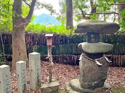 青海神社の建物その他