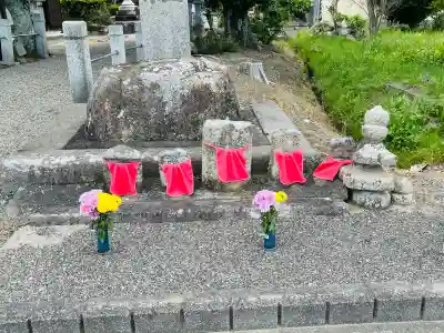 八坂神社の{uncategorized: "未分類", other: "その他", undefined: "問題あり", building: "その他建物", grave: "お墓", sacred_gate: "鳥居", guardian: "狛犬", statue: "像", buddha: "仏像", history: "歴史", nature: "自然", garden: "庭園", animal: "動物", pagoda: "塔", temizu: "手水舎", mountain_gate: "山門・神門", sanctuary: "本殿・本堂", subordinate: "末社・摂社", art: "芸術", scenery: "景色", jizo: "地蔵", ema: "絵馬", goshuin: "御朱印", omikuji: "おみくじ", items: "授与品その他", amulet: "お守り", goshuincho: "御朱印帳", eats: "食事", festival: "お祭り", votive_dance: "神楽", shichigosan: "七五三参", wedding: "結婚式", experience: "体験その他", initially: "初詣", around: "周辺", anti_infection: "感染症対策"}