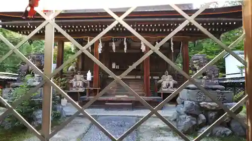 三尾神社の本殿・本堂