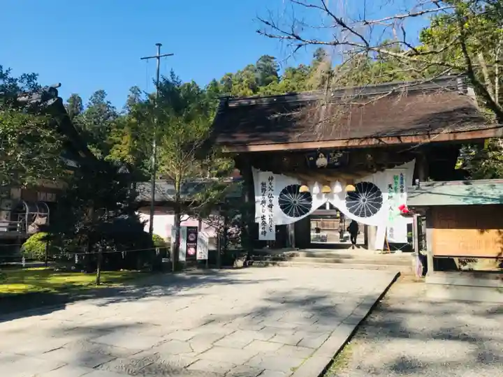 熊野本宮大社の山門・神門