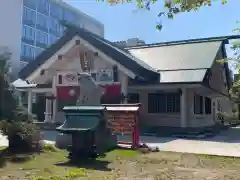 善知鳥神社の建物その他