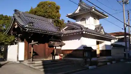 光永寺の山門