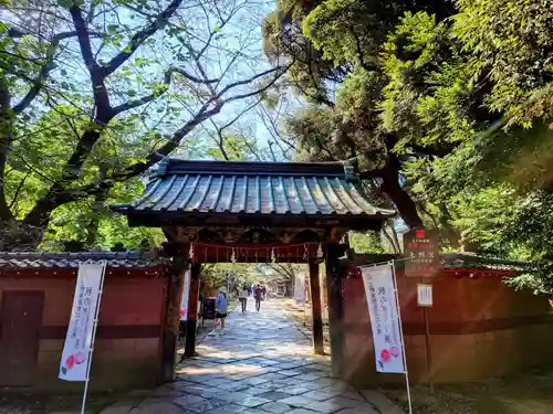 上野東照宮の山門