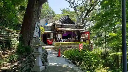 金剛宝寺（紀三井寺）の本殿・本堂