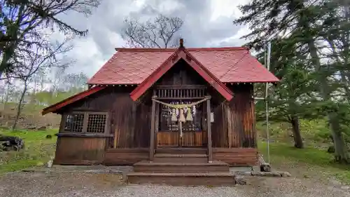 男山八幡神社の本殿