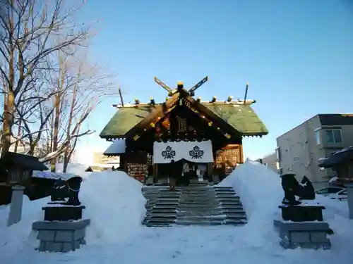 札幌諏訪神社の本殿・本堂
