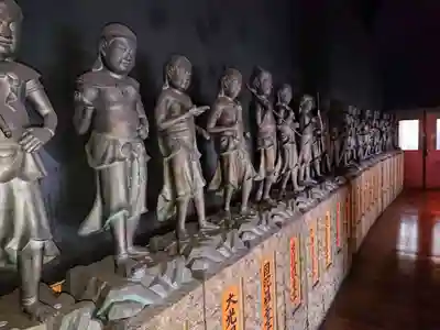 最福寺別院江の島大師の像