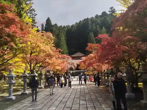 高野山金剛峯寺奥の院の建物その他