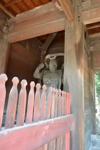 真福寺の像