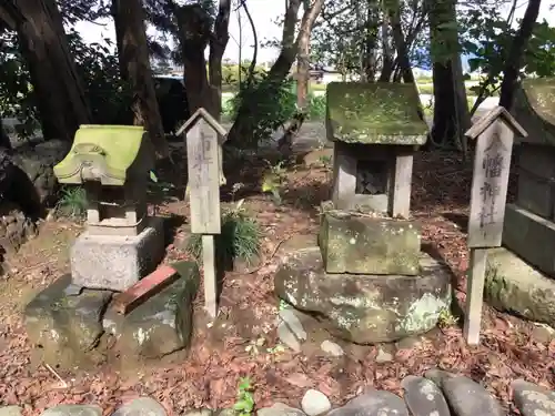 倭文神社の末社