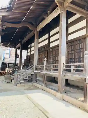 光明寺の本殿・本堂