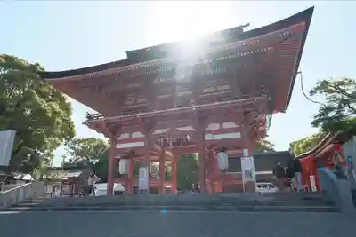 津島神社の山門・神門