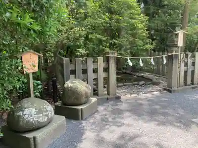 鶴岡八幡宮の末社・摂社