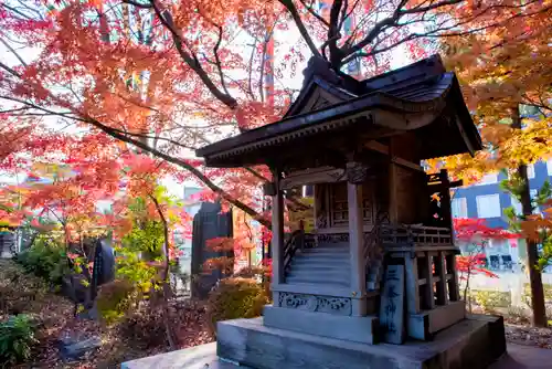 四柱神社の末社