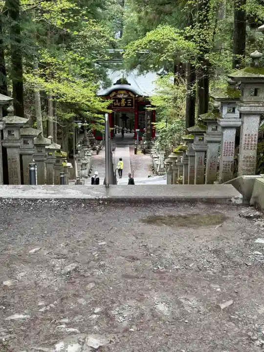 三峯神社の{uncategorized: "未分類", other: "その他", undefined: "問題あり", building: "その他建物", grave: "お墓", sacred_gate: "鳥居", guardian: "狛犬", statue: "像", buddha: "仏像", history: "歴史", nature: "自然", garden: "庭園", animal: "動物", pagoda: "塔", temizu: "手水舎", mountain_gate: "山門・神門", sanctuary: "本殿・本堂", subordinate: "末社・摂社", art: "芸術", scenery: "景色", jizo: "地蔵", ema: "絵馬", goshuin: "御朱印", omikuji: "おみくじ", items: "授与品その他", amulet: "お守り", goshuincho: "御朱印帳", eats: "食事", festival: "お祭り", votive_dance: "神楽", shichigosan: "七五三参", wedding: "結婚式", experience: "体験その他", initially: "初詣", around: "周辺", anti_infection: "感染症対策"}