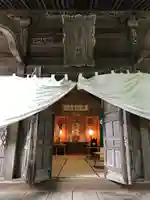 新海三社神社の本殿・本堂