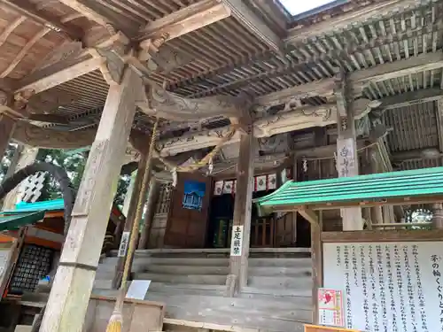 白山神社の本殿・本堂