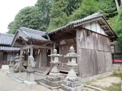 葛神社の本殿・本堂