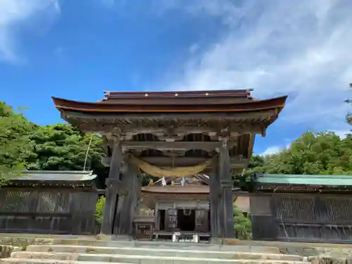 氣多大社の山門