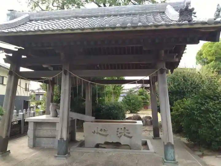 熊野神社の手水舎