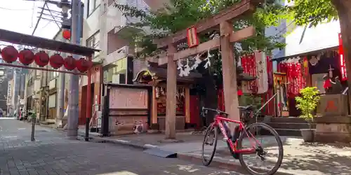 千代田稲荷神社の鳥居