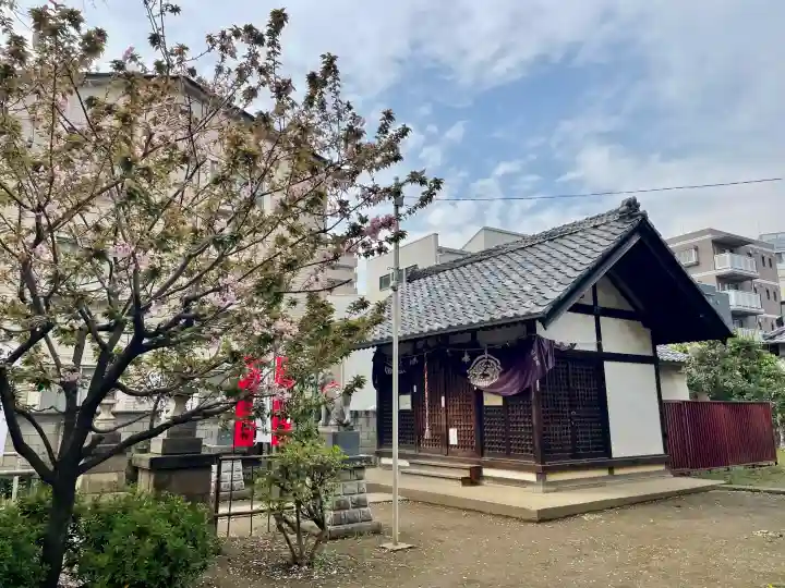 出世稲荷神社の{uncategorized: "未分類", other: "その他", undefined: "問題あり", building: "その他建物", grave: "お墓", sacred_gate: "鳥居", guardian: "狛犬", statue: "像", buddha: "仏像", history: "歴史", nature: "自然", garden: "庭園", animal: "動物", pagoda: "塔", temizu: "手水舎", mountain_gate: "山門・神門", sanctuary: "本殿・本堂", subordinate: "末社・摂社", art: "芸術", scenery: "景色", jizo: "地蔵", ema: "絵馬", goshuin: "御朱印", omikuji: "おみくじ", items: "授与品その他", amulet: "お守り", goshuincho: "御朱印帳", eats: "食事", festival: "お祭り", votive_dance: "神楽", shichigosan: "七五三参", wedding: "結婚式", experience: "体験その他", initially: "初詣", around: "周辺", anti_infection: "感染症対策"}