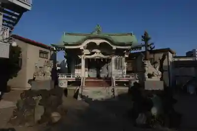 亀高神社の本殿・本堂