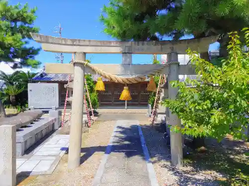 若一神社の鳥居