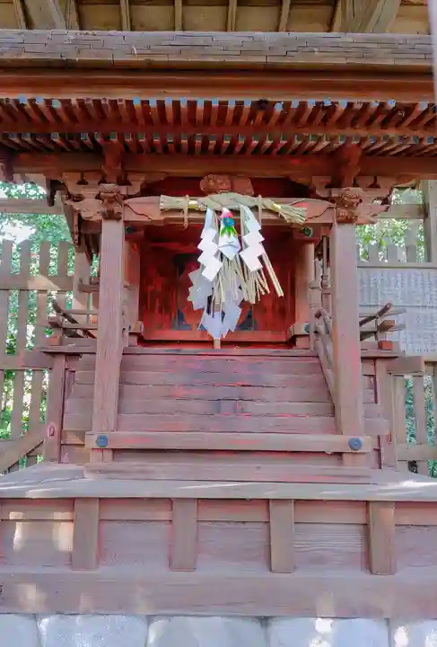 八龍社(葛木)の本殿・本堂