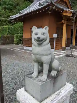 黒犬神社の狛犬