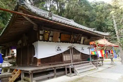 瀧安寺の本殿