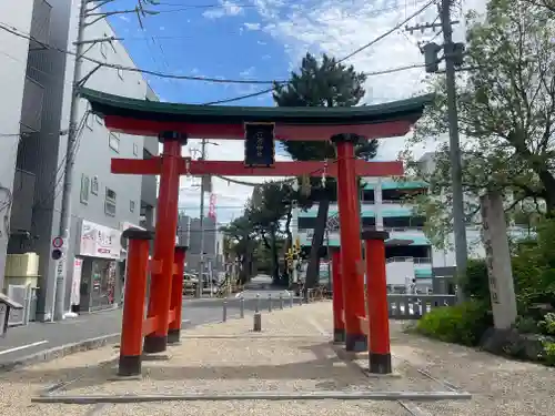 六所神社の鳥居