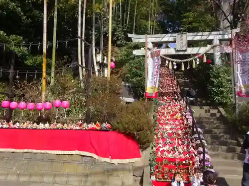 座間神社の鳥居