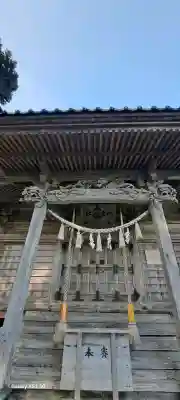 蛇ケ崎八幡神社の{uncategorized: "未分類", other: "その他", undefined: "問題あり", building: "その他建物", grave: "お墓", sacred_gate: "鳥居", guardian: "狛犬", statue: "像", buddha: "仏像", history: "歴史", nature: "自然", garden: "庭園", animal: "動物", pagoda: "塔", temizu: "手水舎", mountain_gate: "山門・神門", sanctuary: "本殿・本堂", subordinate: "末社・摂社", art: "芸術", scenery: "景色", jizo: "地蔵", ema: "絵馬", goshuin: "御朱印", omikuji: "おみくじ", items: "授与品その他", amulet: "お守り", goshuincho: "御朱印帳", eats: "食事", festival: "お祭り", votive_dance: "神楽", shichigosan: "七五三参", wedding: "結婚式", experience: "体験その他", initially: "初詣", around: "周辺", anti_infection: "感染症対策"}