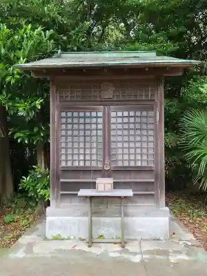 鵠沼皇大神宮（烏森神社）の{uncategorized: "未分類", other: "その他", undefined: "問題あり", building: "その他建物", grave: "お墓", sacred_gate: "鳥居", guardian: "狛犬", statue: "像", buddha: "仏像", history: "歴史", nature: "自然", garden: "庭園", animal: "動物", pagoda: "塔", temizu: "手水舎", mountain_gate: "山門・神門", sanctuary: "本殿・本堂", subordinate: "末社・摂社", art: "芸術", scenery: "景色", jizo: "地蔵", ema: "絵馬", goshuin: "御朱印", omikuji: "おみくじ", items: "授与品その他", amulet: "お守り", goshuincho: "御朱印帳", eats: "食事", festival: "お祭り", votive_dance: "神楽", shichigosan: "七五三参", wedding: "結婚式", experience: "体験その他", initially: "初詣", around: "周辺", anti_infection: "感染症対策"}