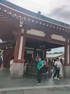 浅草寺の手水舎