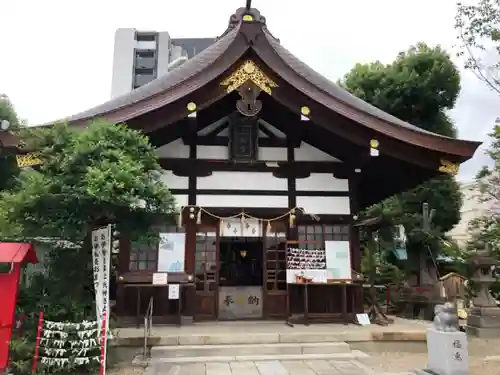 三輪神社の本殿・本堂