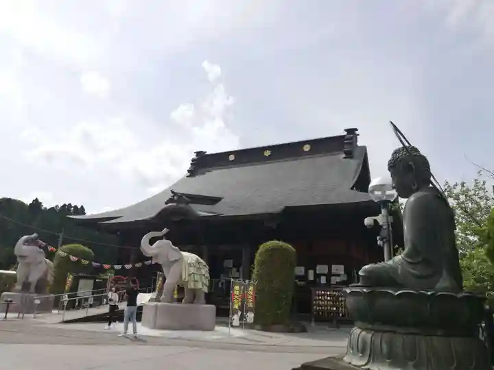 長福寿寺の本殿・本堂