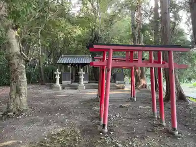 夜比良神社の末社・摂社