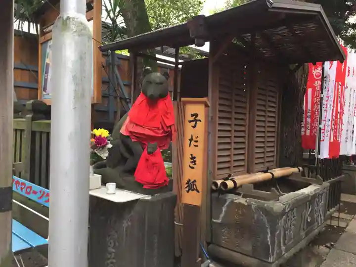 豊川稲荷東京別院の狛犬