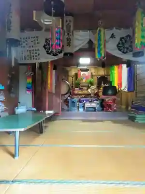 白滝不動尊の本殿・本堂