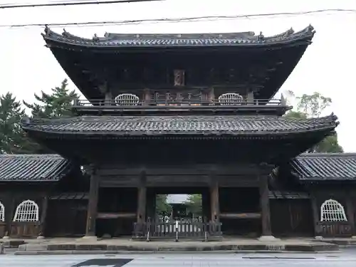 大樹寺（松安院大樹寺）の山門・神門