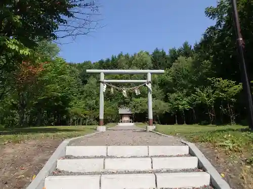 二見湖畔神社の鳥居